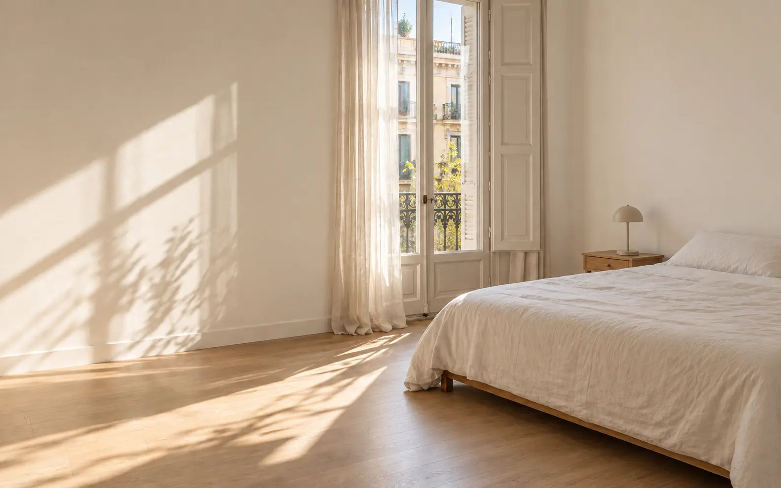 Dormitorio en Barcelona antes de añadir las piezas TUTU